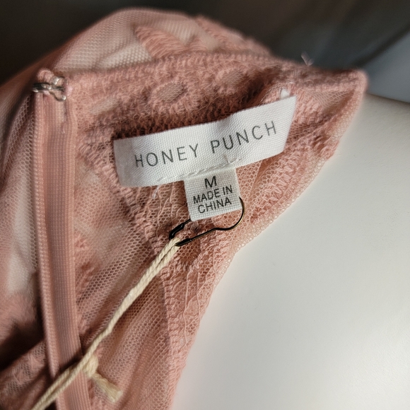 Honey Punch Blush Romper - Picture 11 of 14
